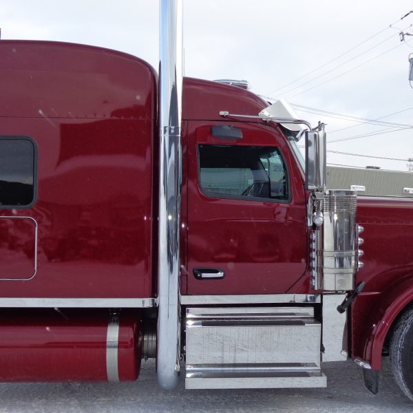 Peterbilt 589 rouge vin