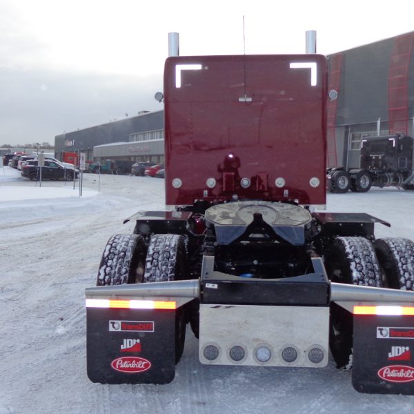 Peterbilt 589 rouge vin