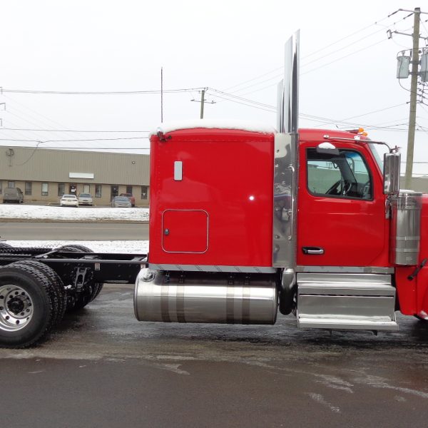 2025 Peterbilt 589