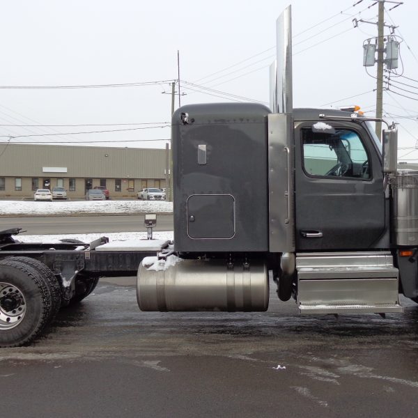 2025 Peterbilt 589 14,6 x 46 000 lbs FULL LOCK