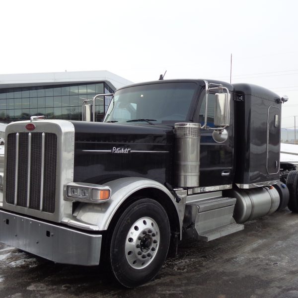 2025 Peterbilt 589