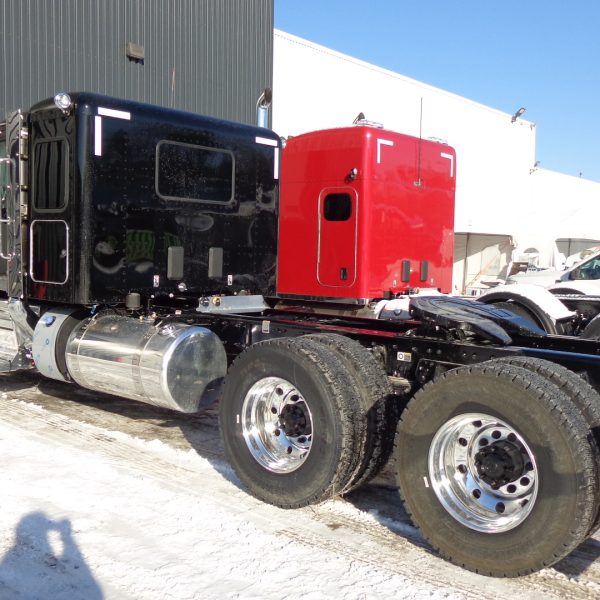 2025 Peterbilt 589