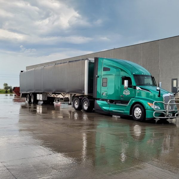 2023 Kenworth T680 TRÈS TRÈS PROPRE